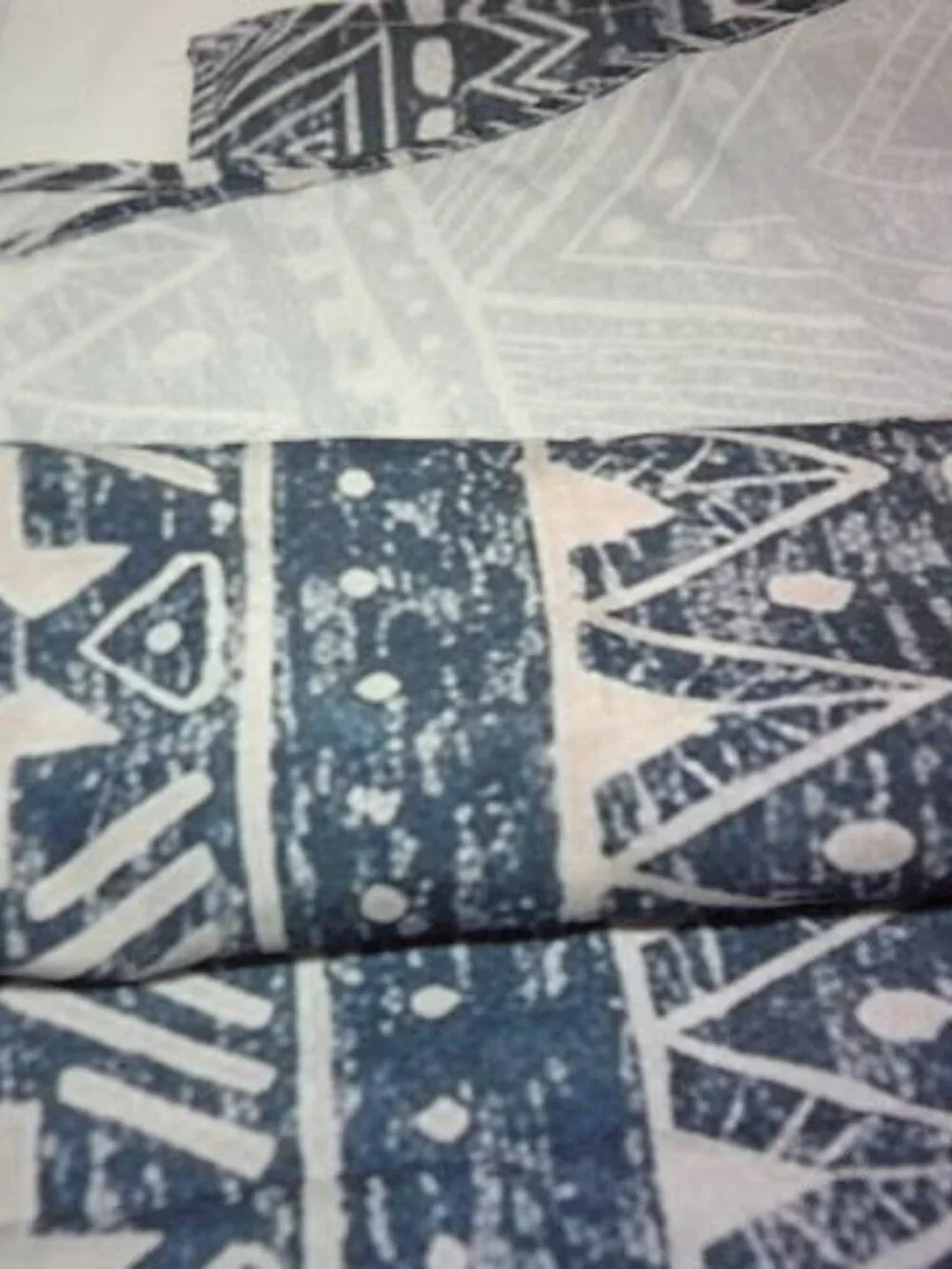 NEW NYLON RECTANGULAR SHAPE TRIBAL ABSTRACT DESIGN TABLECLOTH WASHABLE 60X87